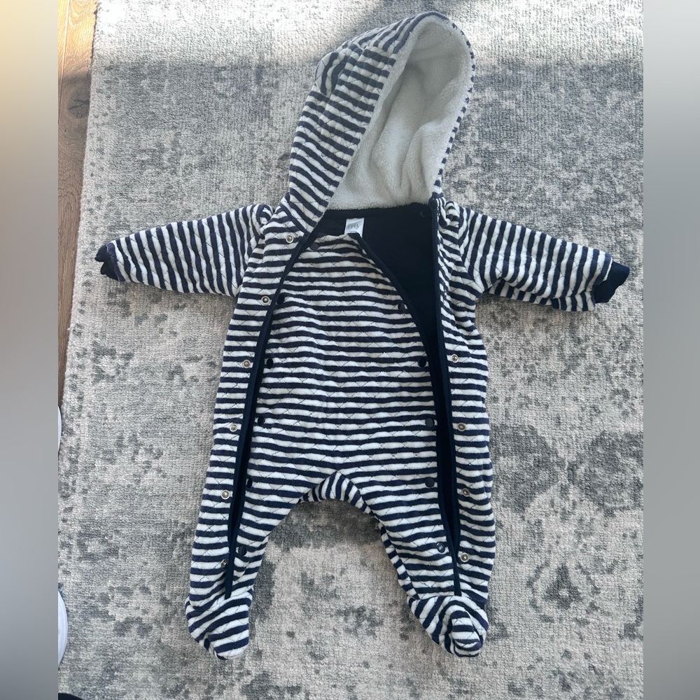 EUC Nordstrom Baby Bunting Suit 3M